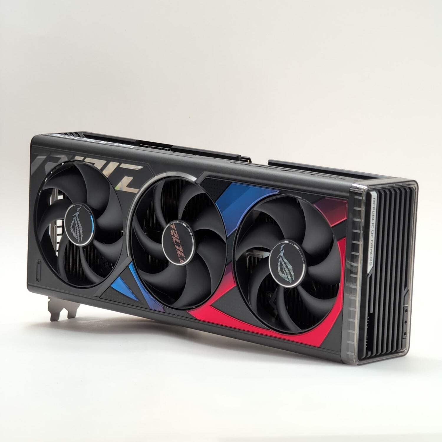 Rtx 4090 24Gb Gddr6X - أ. عرض مميز: كرت شاشة Asus